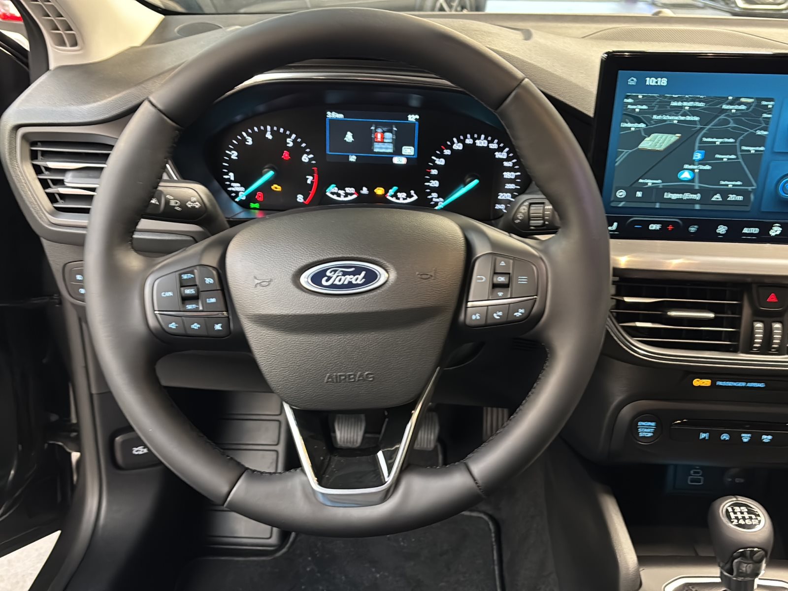 Ford Focus Turnier Titanium Edition Mild-Hybrid — Miniatur 7