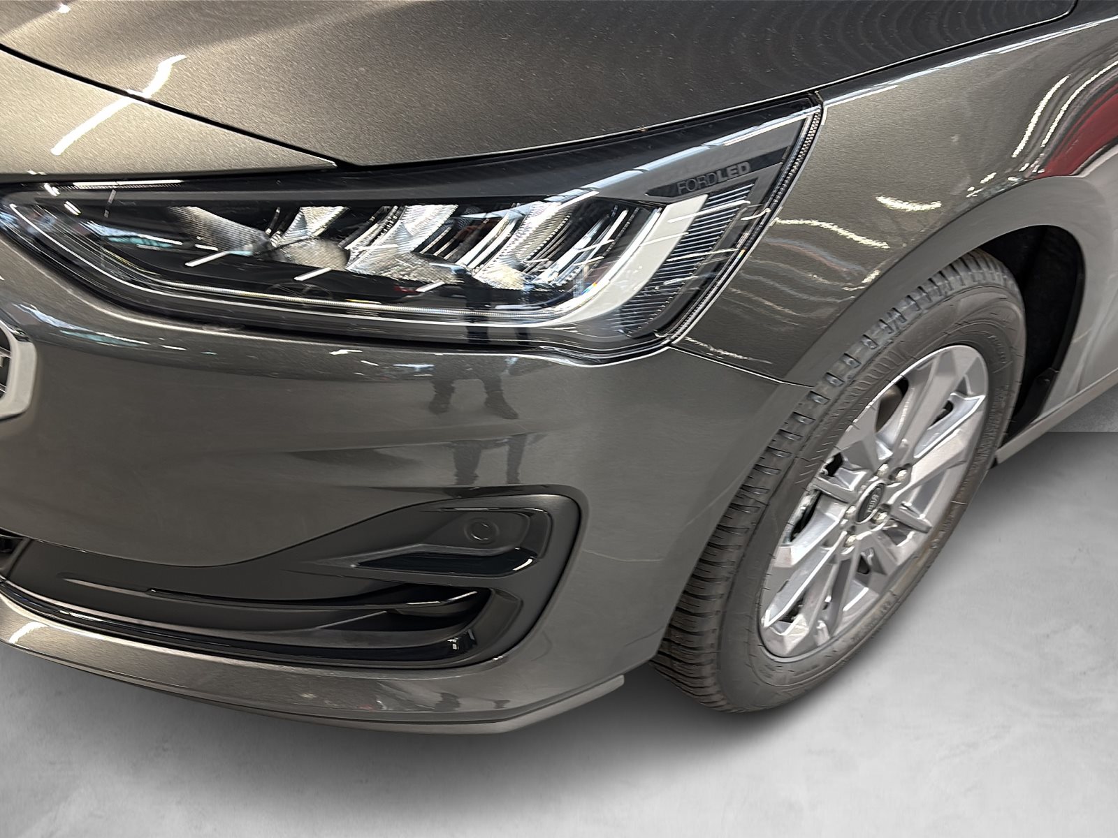 Ford Focus Turnier Titanium Edition Mild-Hybrid — Miniatur 17