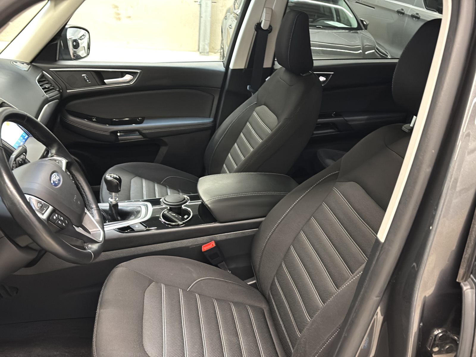 Ford Galaxy Titanium 2.0 EcoBlue *7-Sitze* — Miniatur 2
