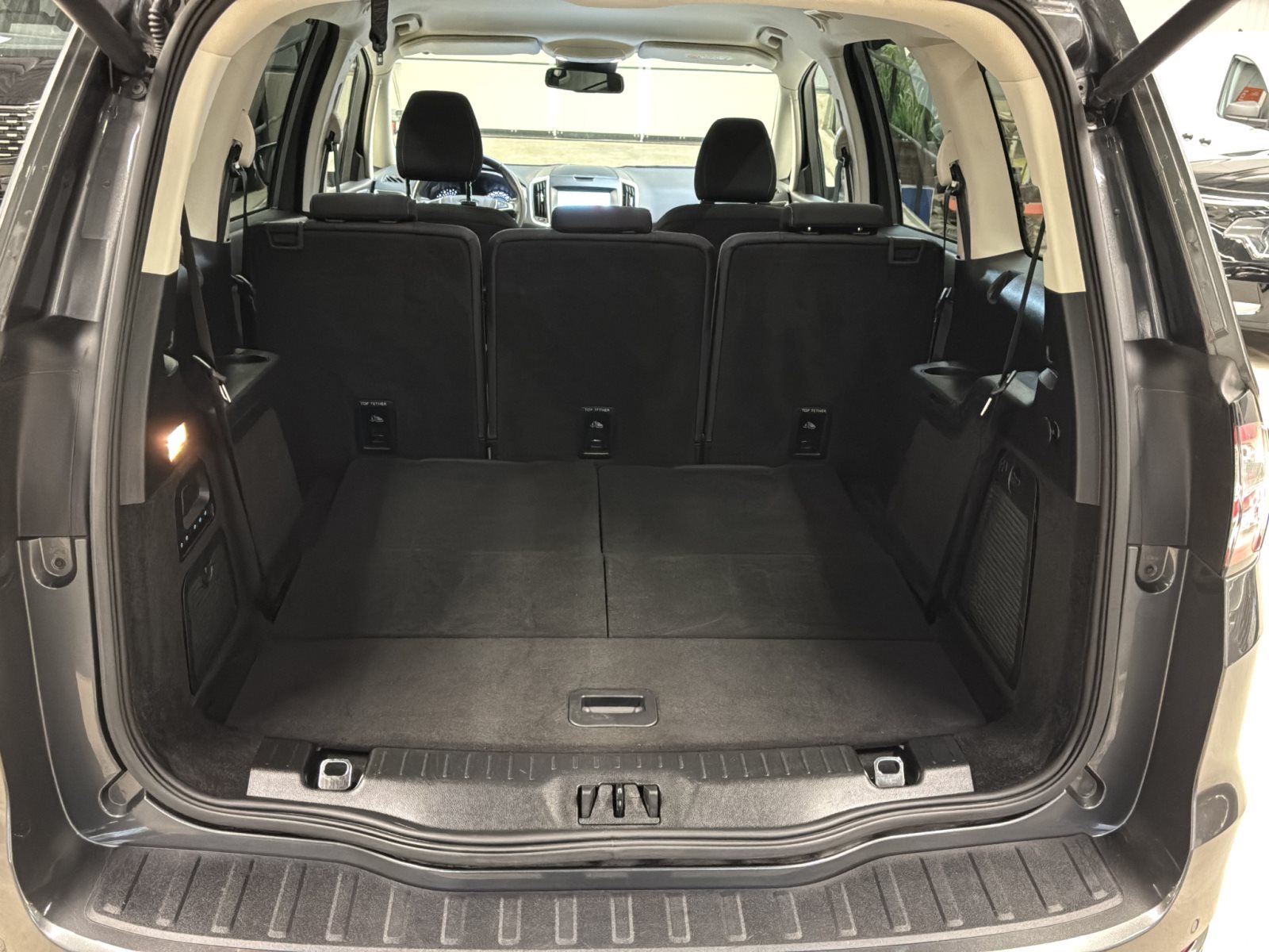 Ford Galaxy Titanium 2.0 EcoBlue *7-Sitze* — Miniatur 13