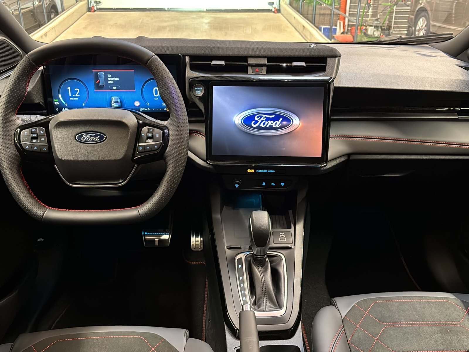 Ford Puma Hybrid ST-Line X 1.0 EcoBoost — Miniatur 5