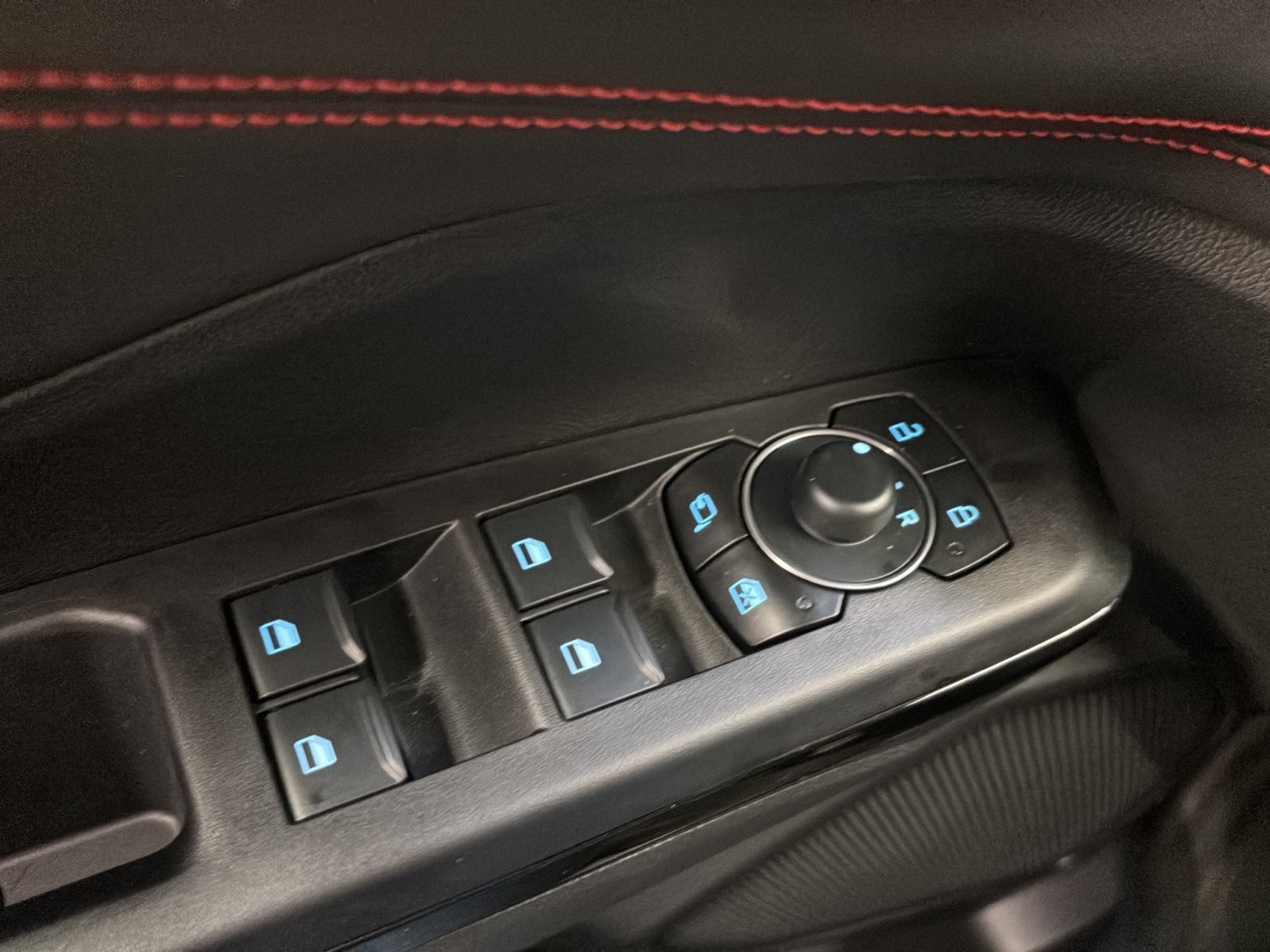 Ford Puma Hybrid ST-Line X 1.0 EcoBoost — Miniatur 9