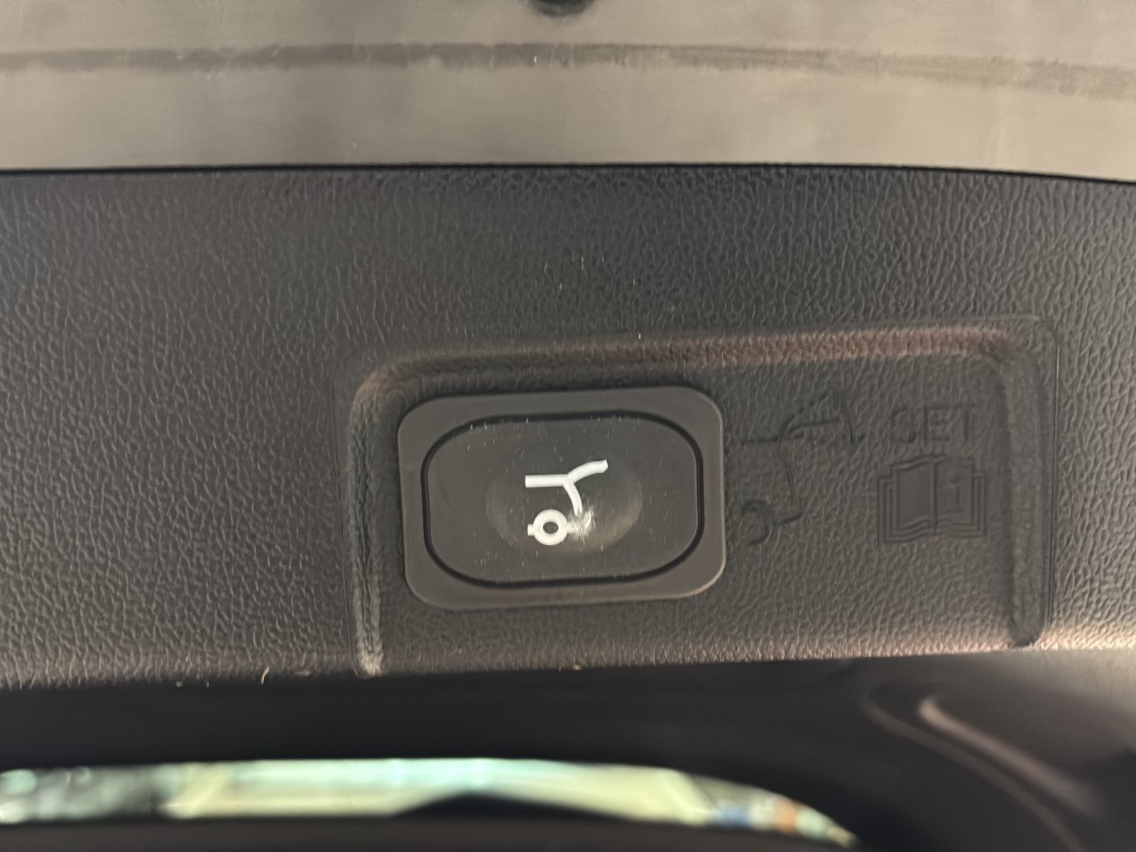 Ford Puma Hybrid ST-Line X 1.0 EcoBoost — Miniatur 13