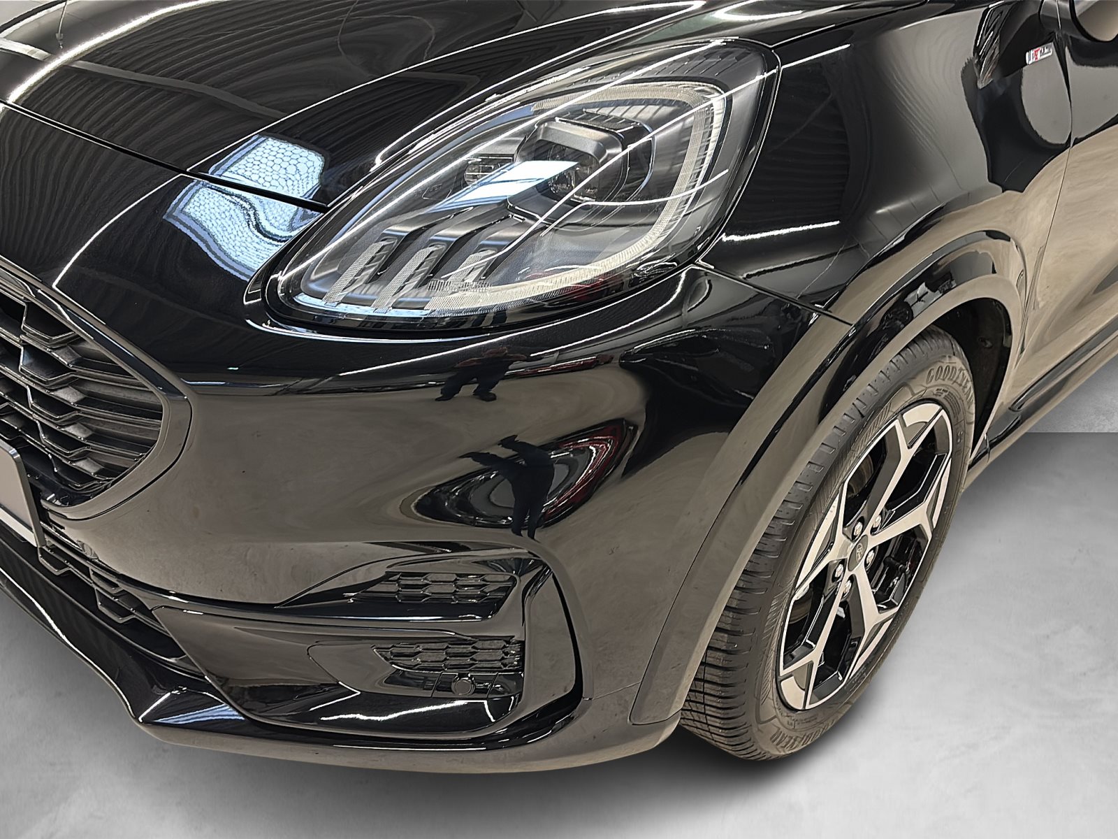 Ford Puma Hybrid ST-Line X 1.0 EcoBoost — Miniatur 19