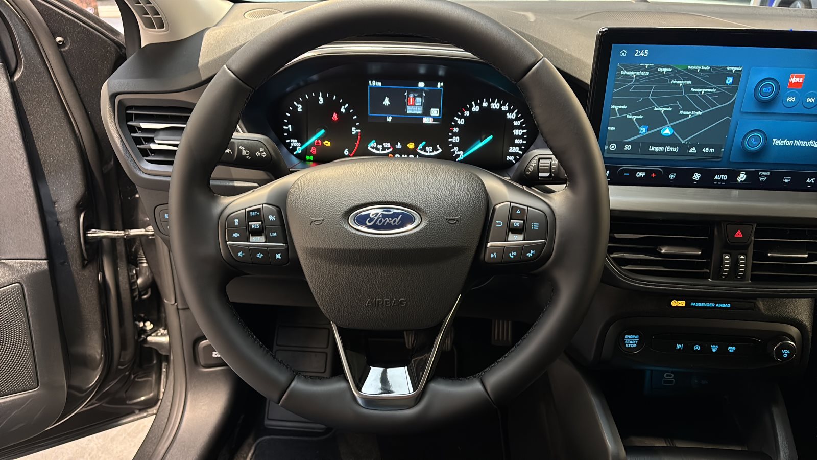 Ford Focus 1.5 EcoBlue Turnier Titanium Edition — Miniatur 6
