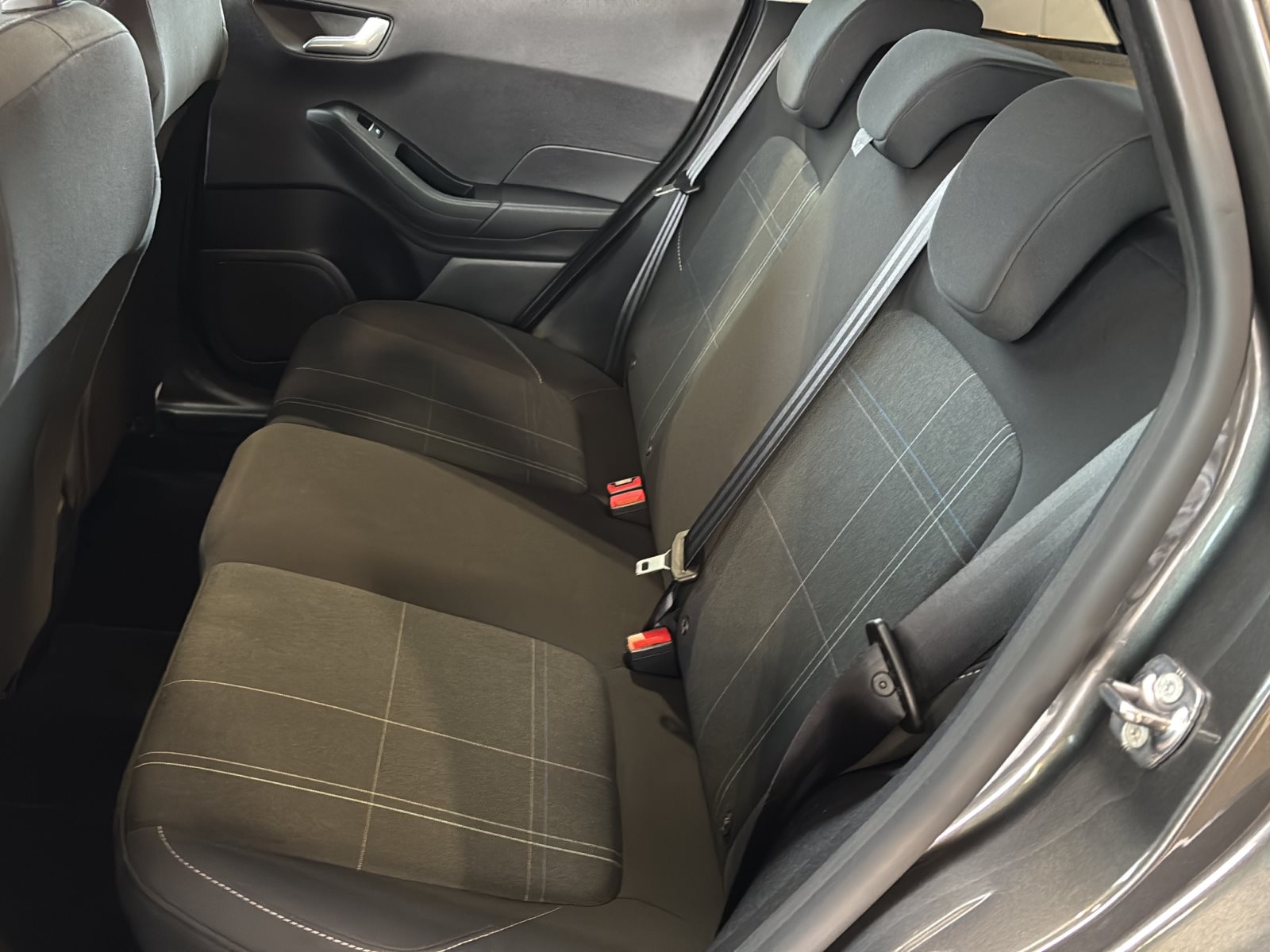 Ford Fiesta Cool & Connect — Miniatur 3