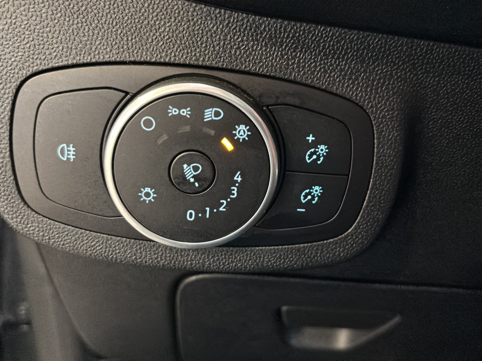 Ford Fiesta Cool & Connect — Miniatur 9
