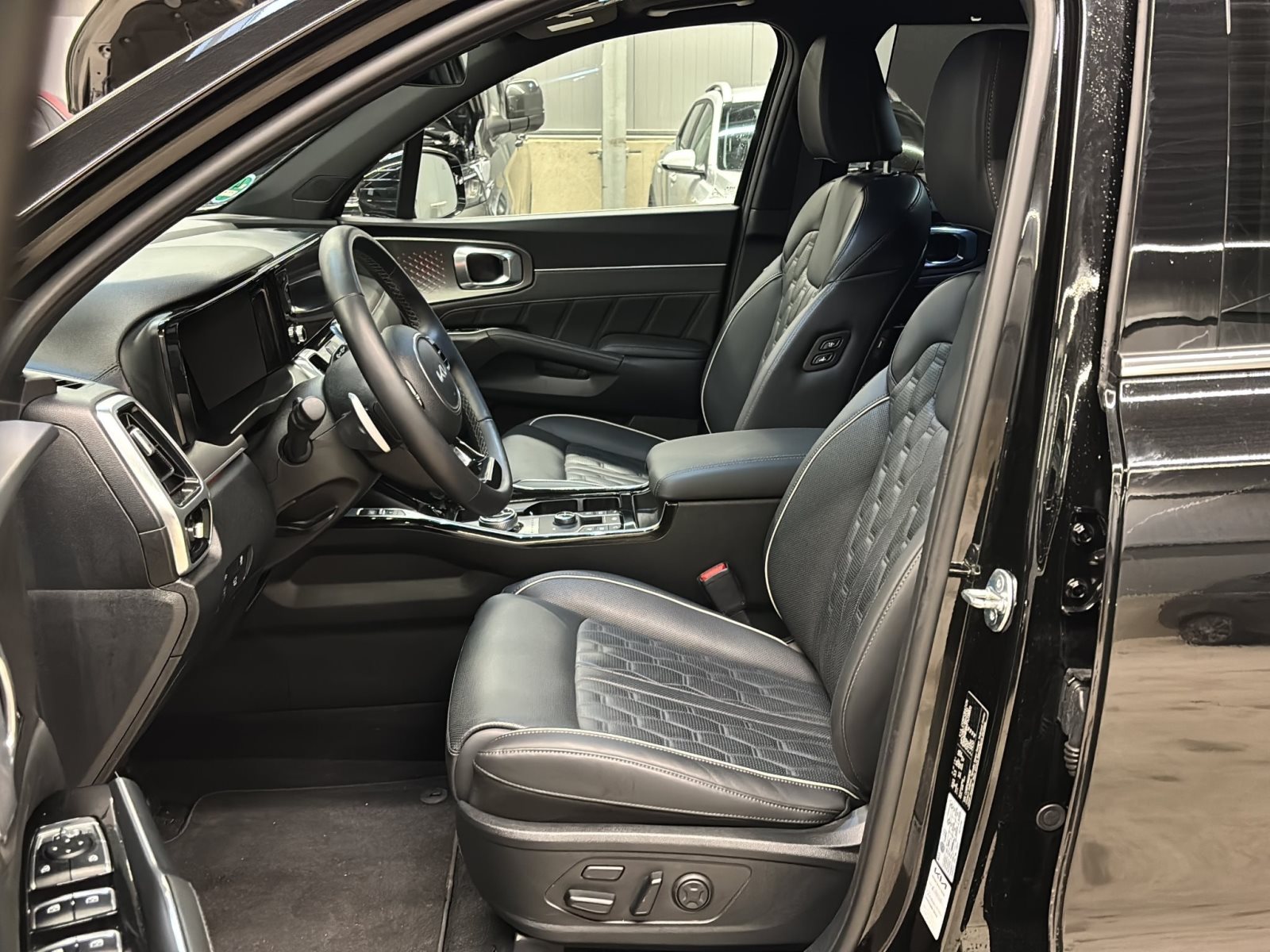 KIA Sorento 2.2D Spirit Premium 7S 4WD — Miniatur 2