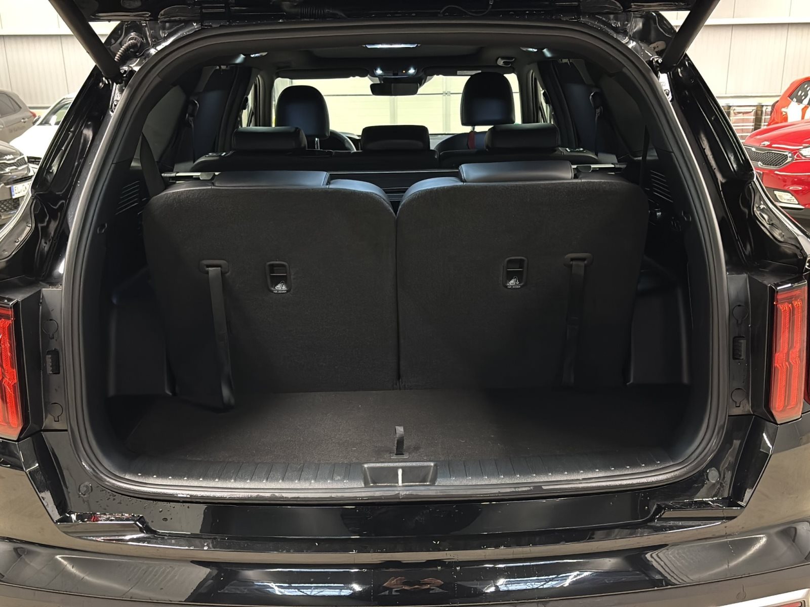 KIA Sorento 2.2D Spirit Premium 7S 4WD — Miniatur 8