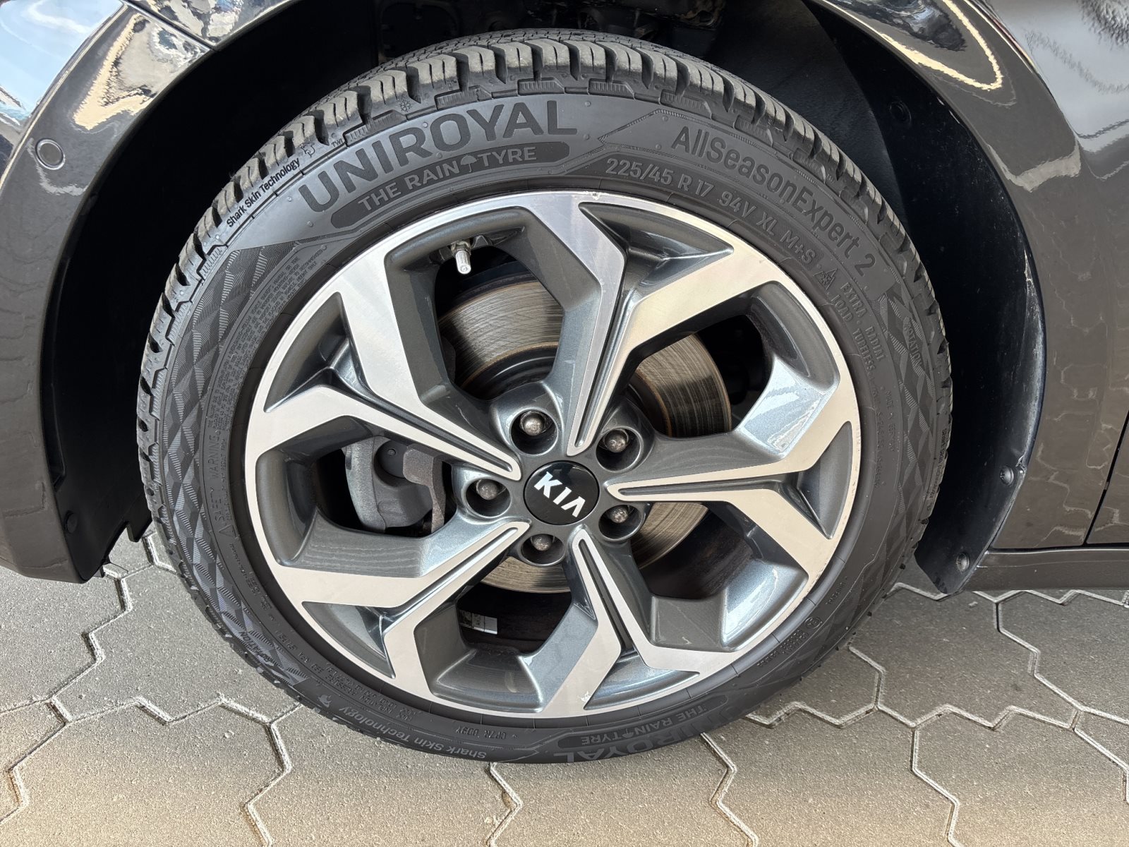 KIA Ceed 1.6 CRDI Spirit *Ganzjahresreifen* — Miniatur 19