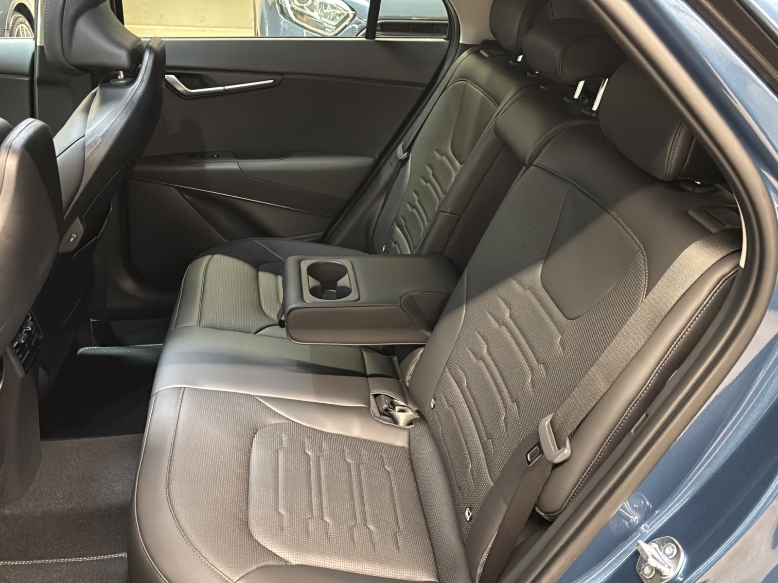 KIA Niro 1.6 Plug-in Hybrid Plug&Ride — Miniatur 3
