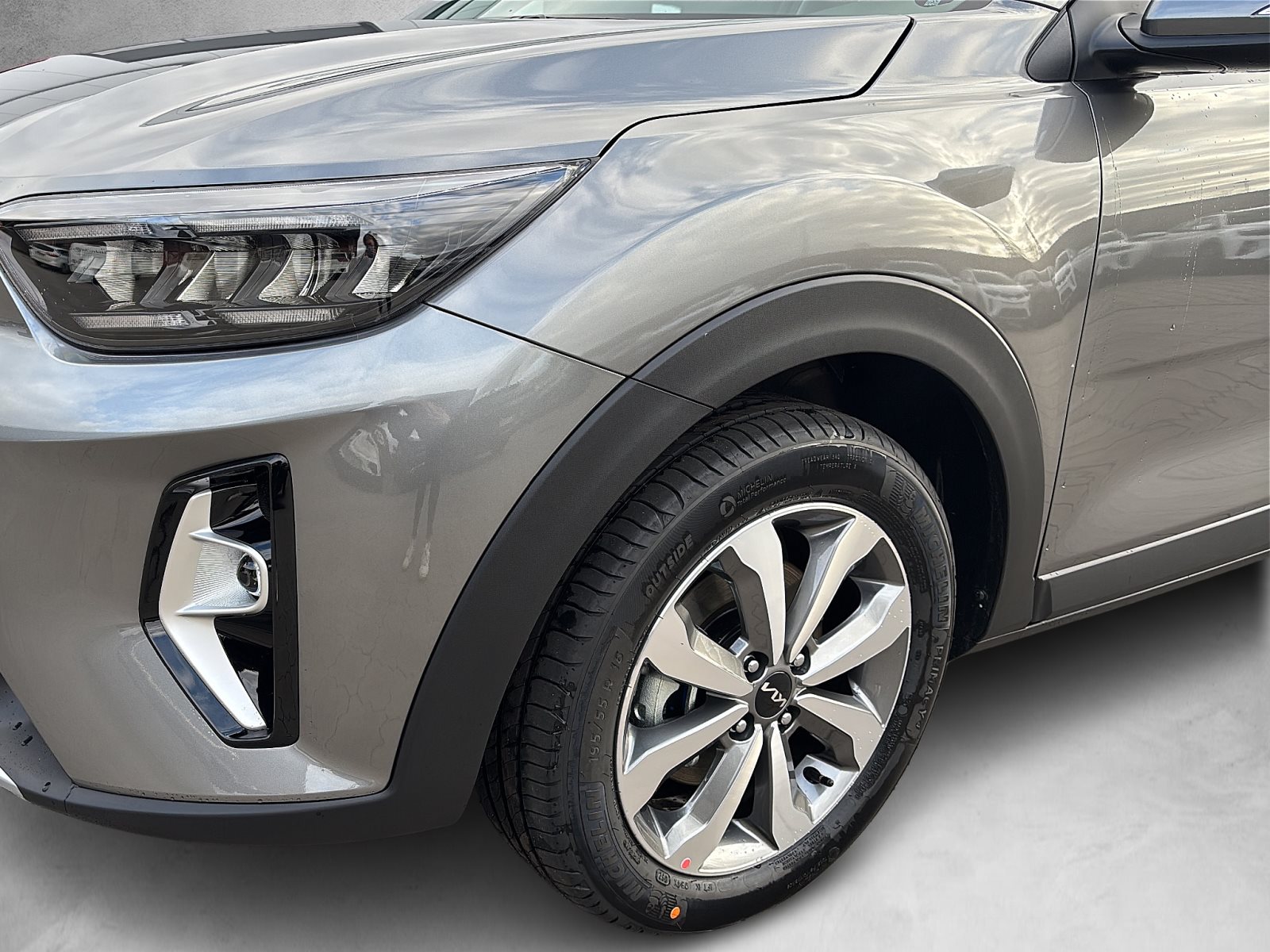 KIA Stonic 1.0T 100 DCT Vision LED Paket — Miniatur 17
