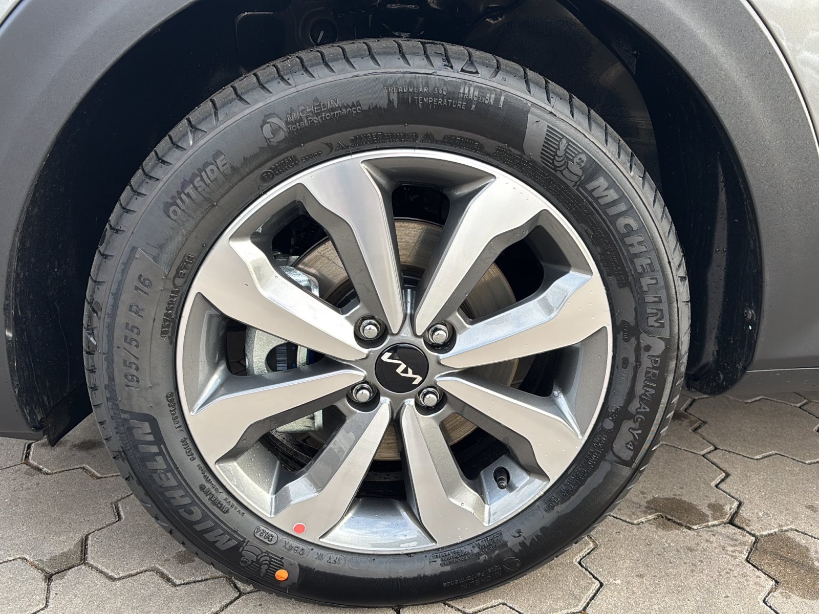 KIA Stonic 1.0T 100 DCT Vision LED Paket — Miniatur 18