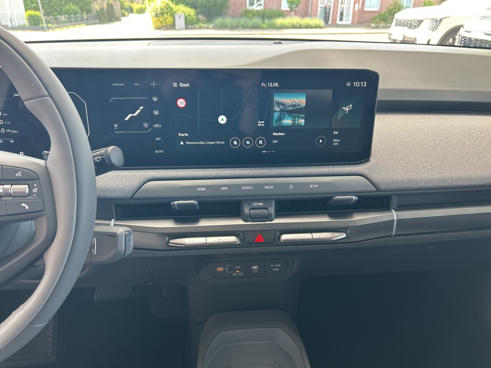 KIA EV3 Earth 81,4 kWh — Miniatur 6