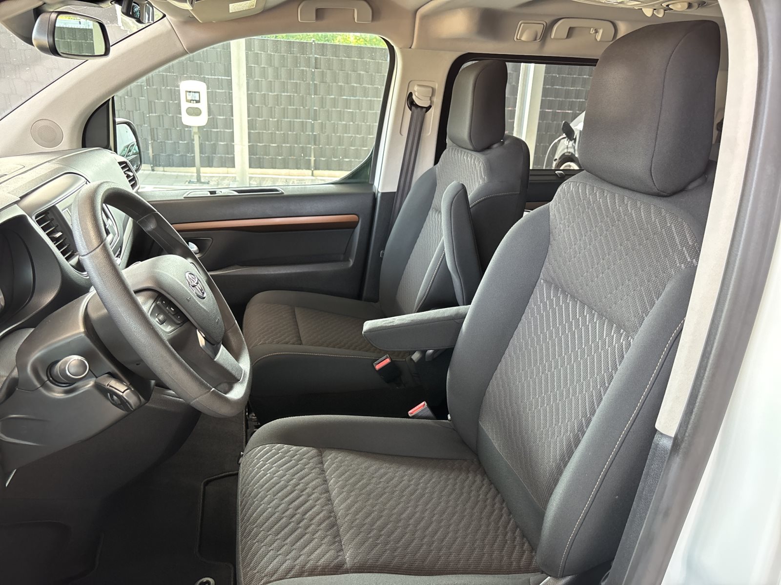 Toyota Proace Verso L1 Family Comfort *8 Sitze*neue GZJR* — Miniatur 2