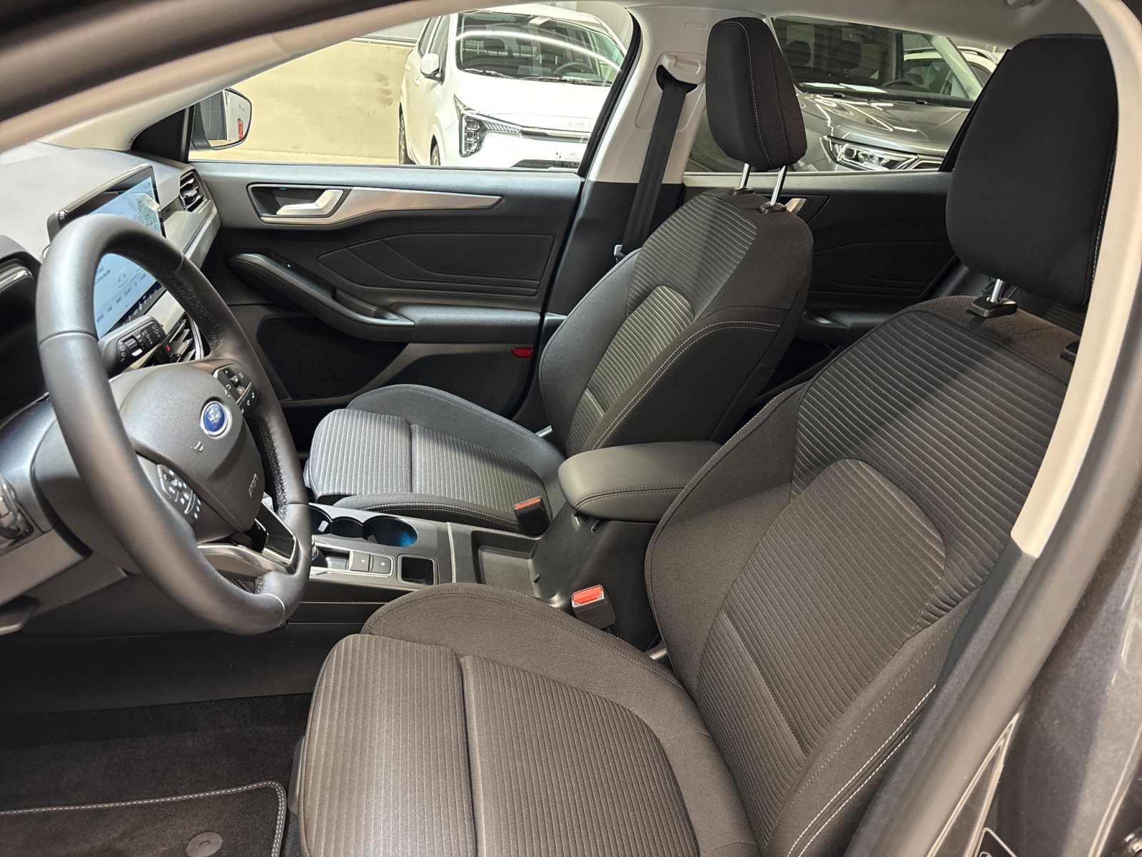 Ford Focus Turnier 1.5 EcoBlue Titanium X — Miniatur 2