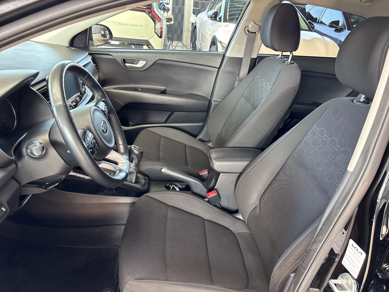 KIA Rio Spirit 1.4 *Ganzjahresreifen* — Miniatur 2