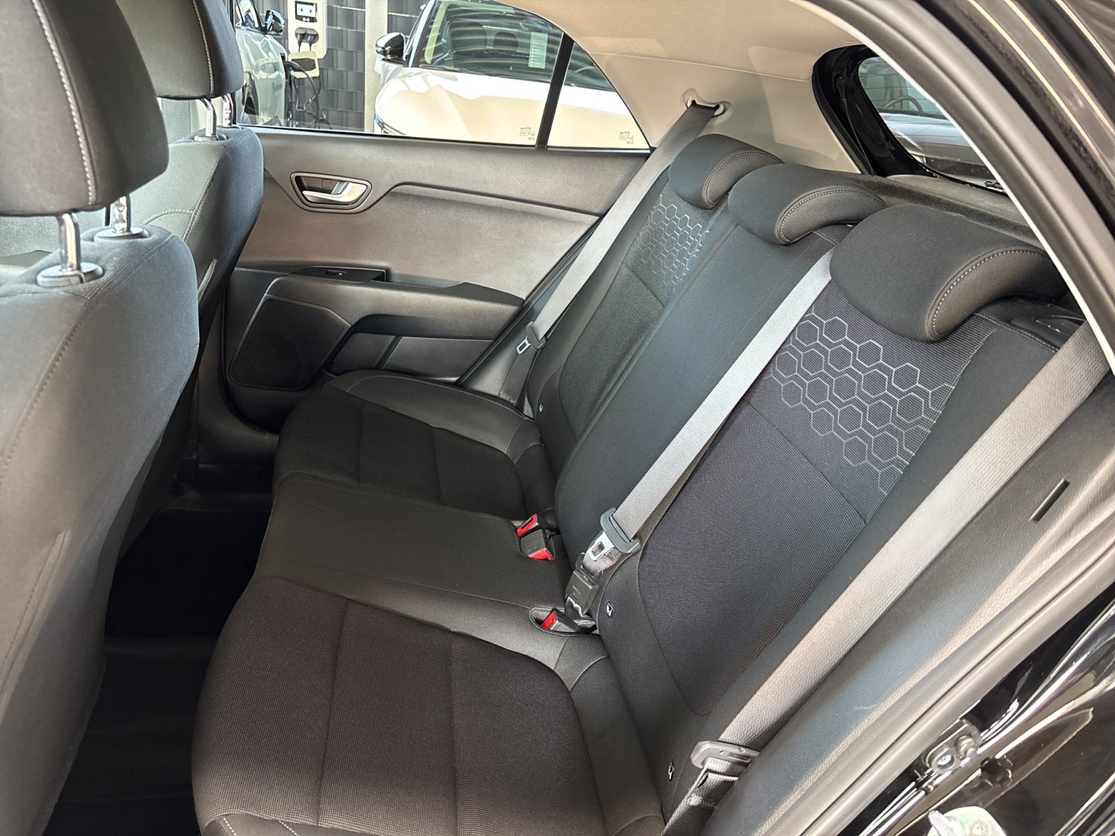 KIA Rio Spirit 1.4 *Ganzjahresreifen* — Miniatur 3