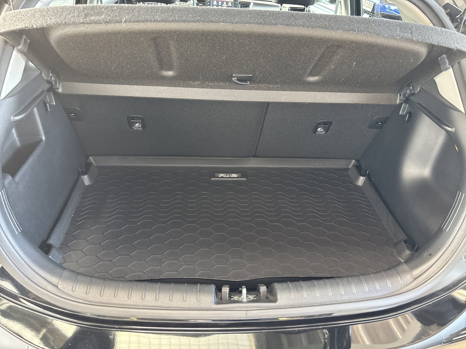 KIA Rio Spirit 1.4 *Ganzjahresreifen* — Miniatur 14