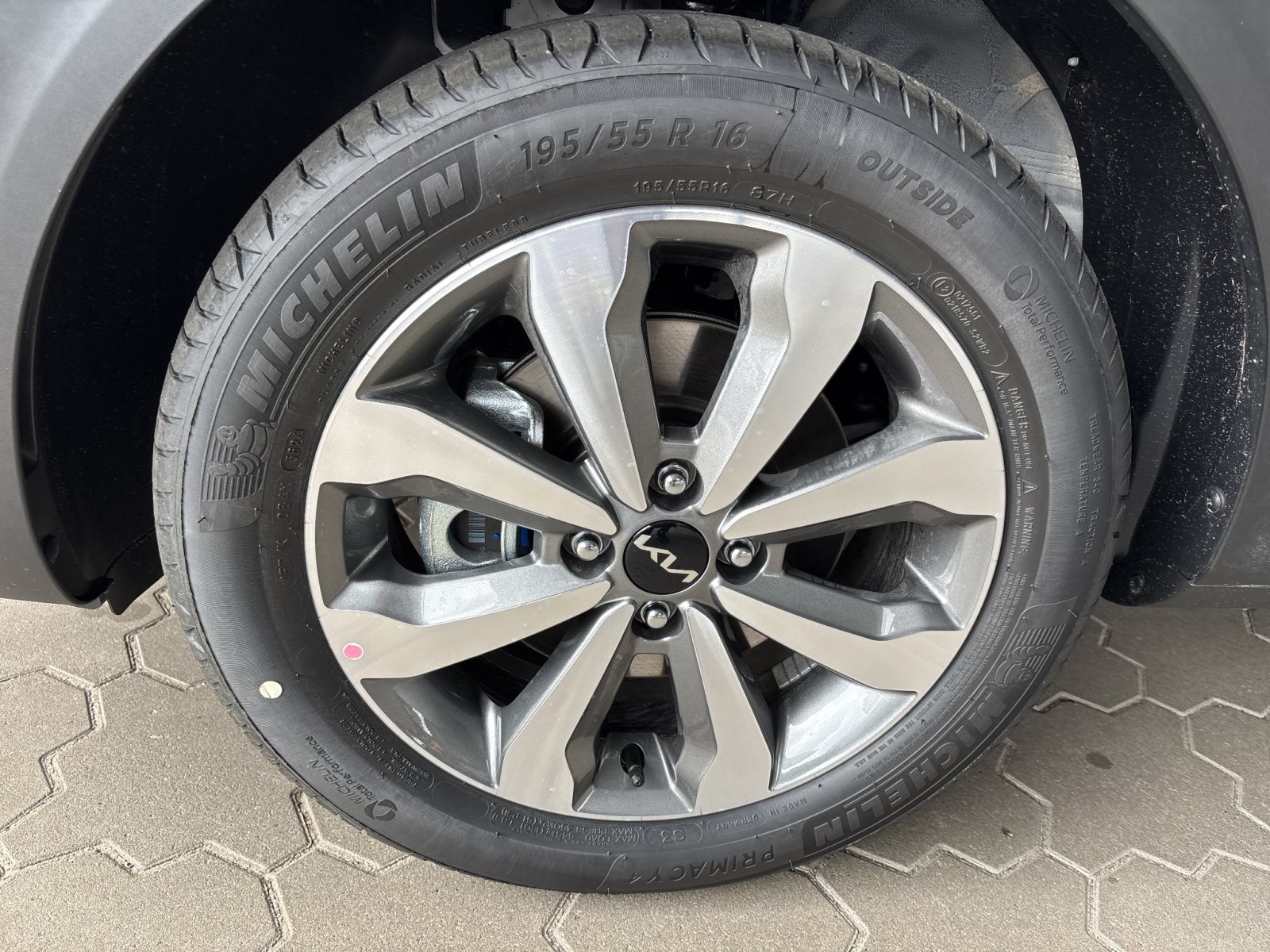 KIA Stonic 1.0T 100 DCT Vision — Miniatur 19