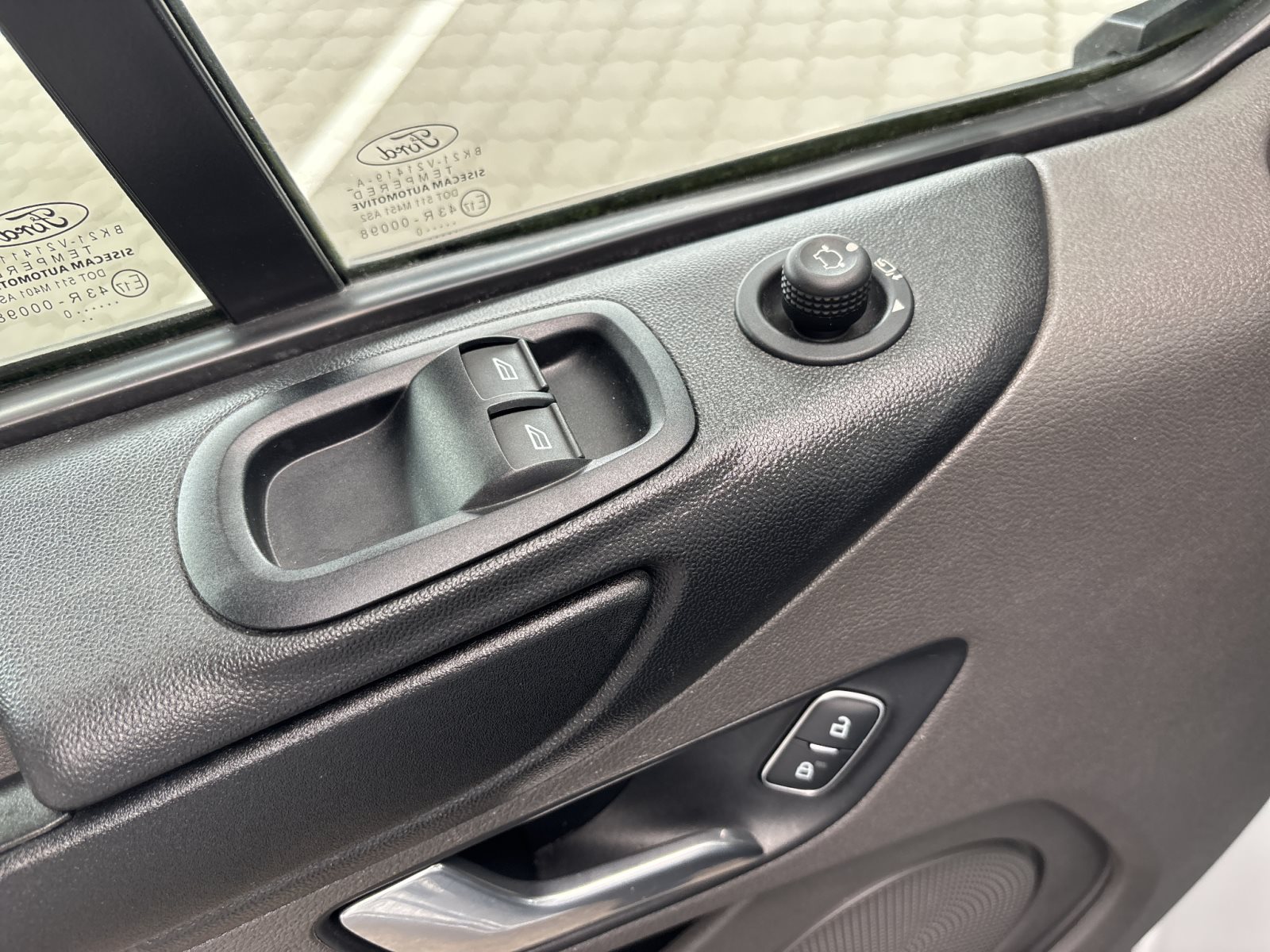 Ford Transit Custom Kasten 320 L2 Trend *heizb. Frontscheibe — Miniatur 7