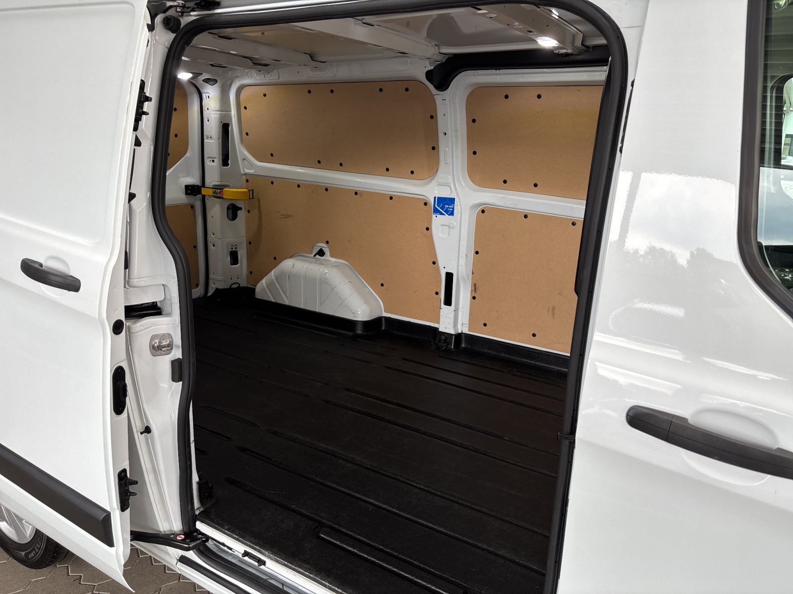Ford Transit Custom Kasten 320 L2 Trend *heizb. Frontscheibe — Miniatur 9