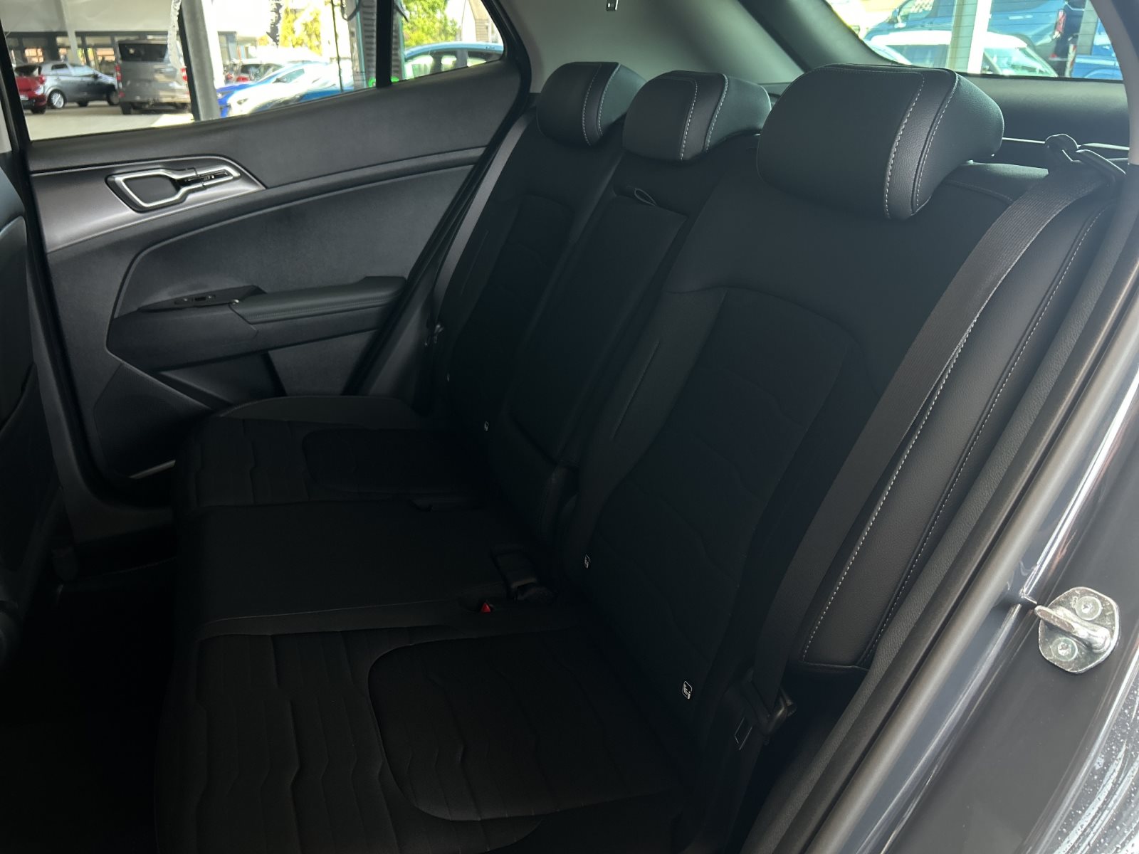 KIA Sportage 1.6D 48V 2WD DCT Vision — Miniatur 3