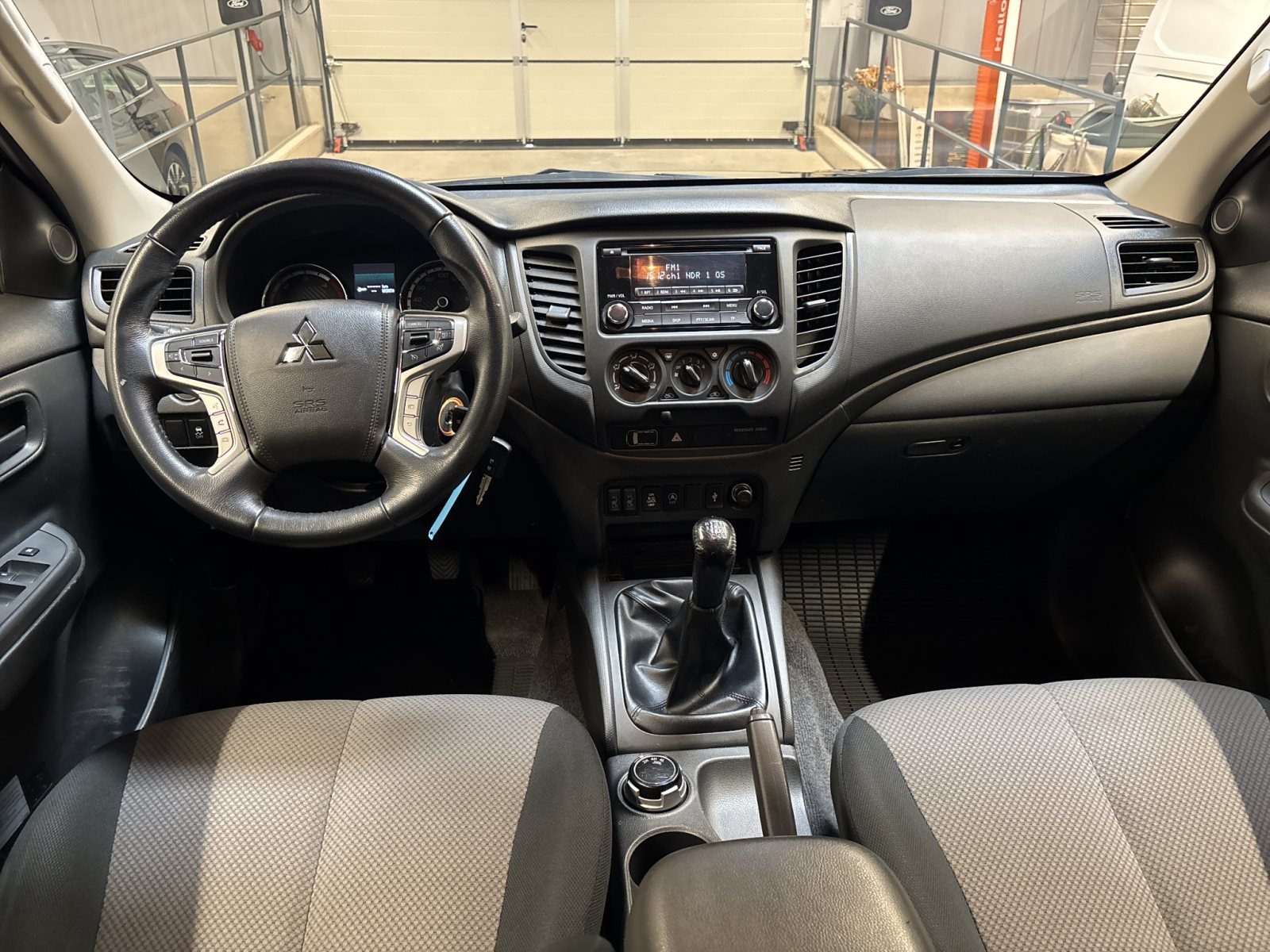 Mitsubishi L200 Basis Doppelkabine 4WD *AHK* — Miniatur 5