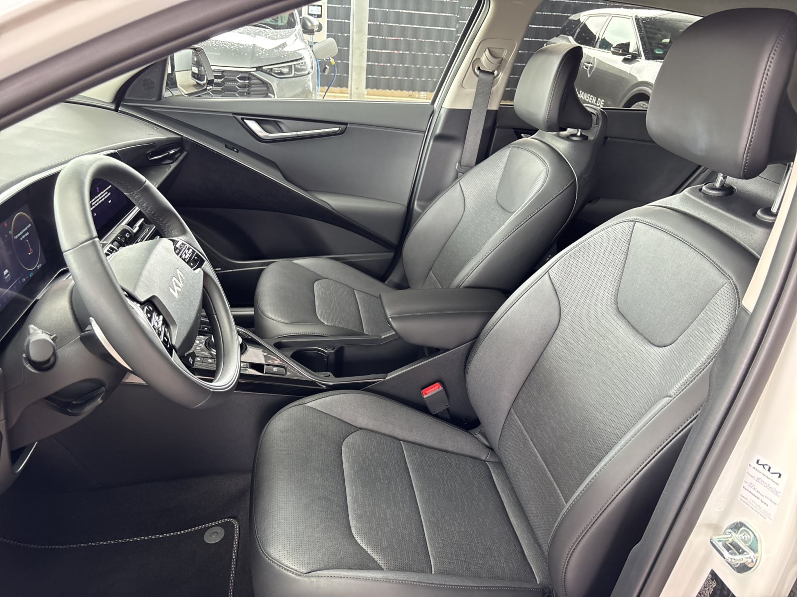 KIA Niro 1.6 PLUG-IN Hybrid Spirit *Ganzjahresreifen* — Miniatur 2