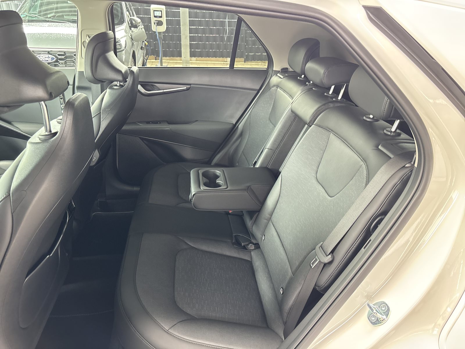 KIA Niro 1.6 PLUG-IN Hybrid Spirit *Ganzjahresreifen* — Miniatur 3