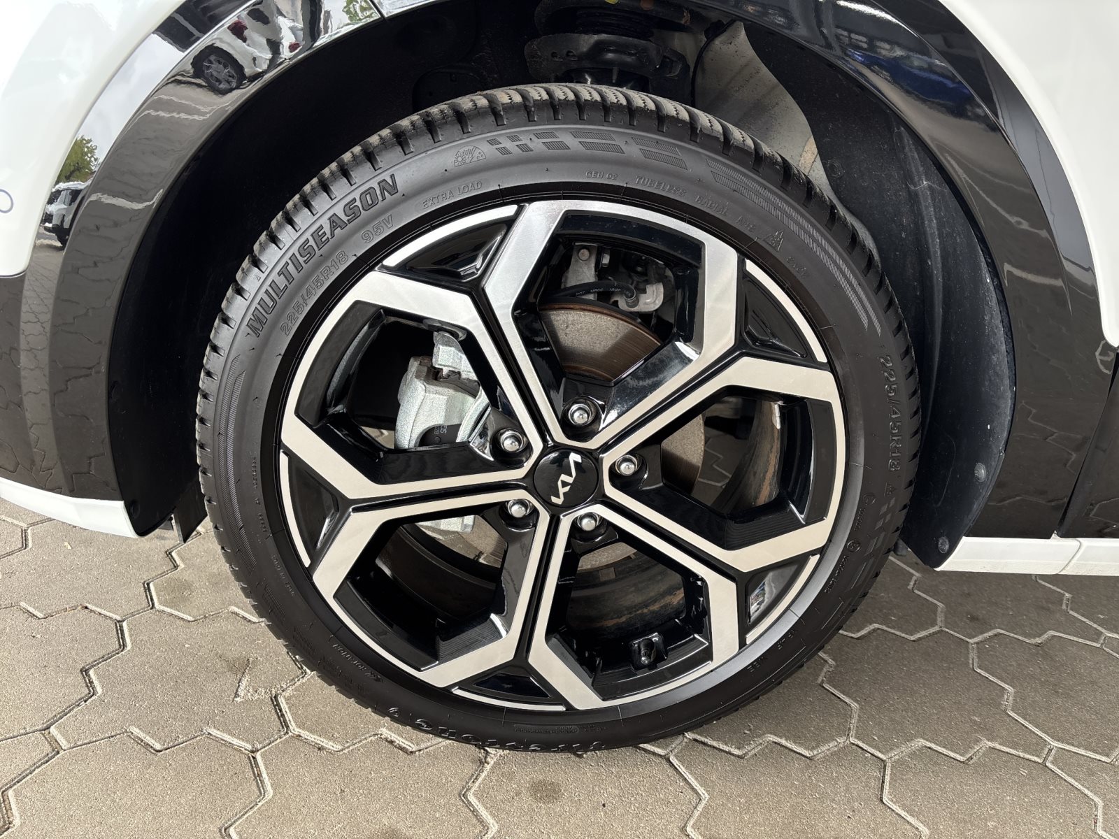 KIA Niro 1.6 PLUG-IN Hybrid Spirit *Ganzjahresreifen* — Miniatur 25