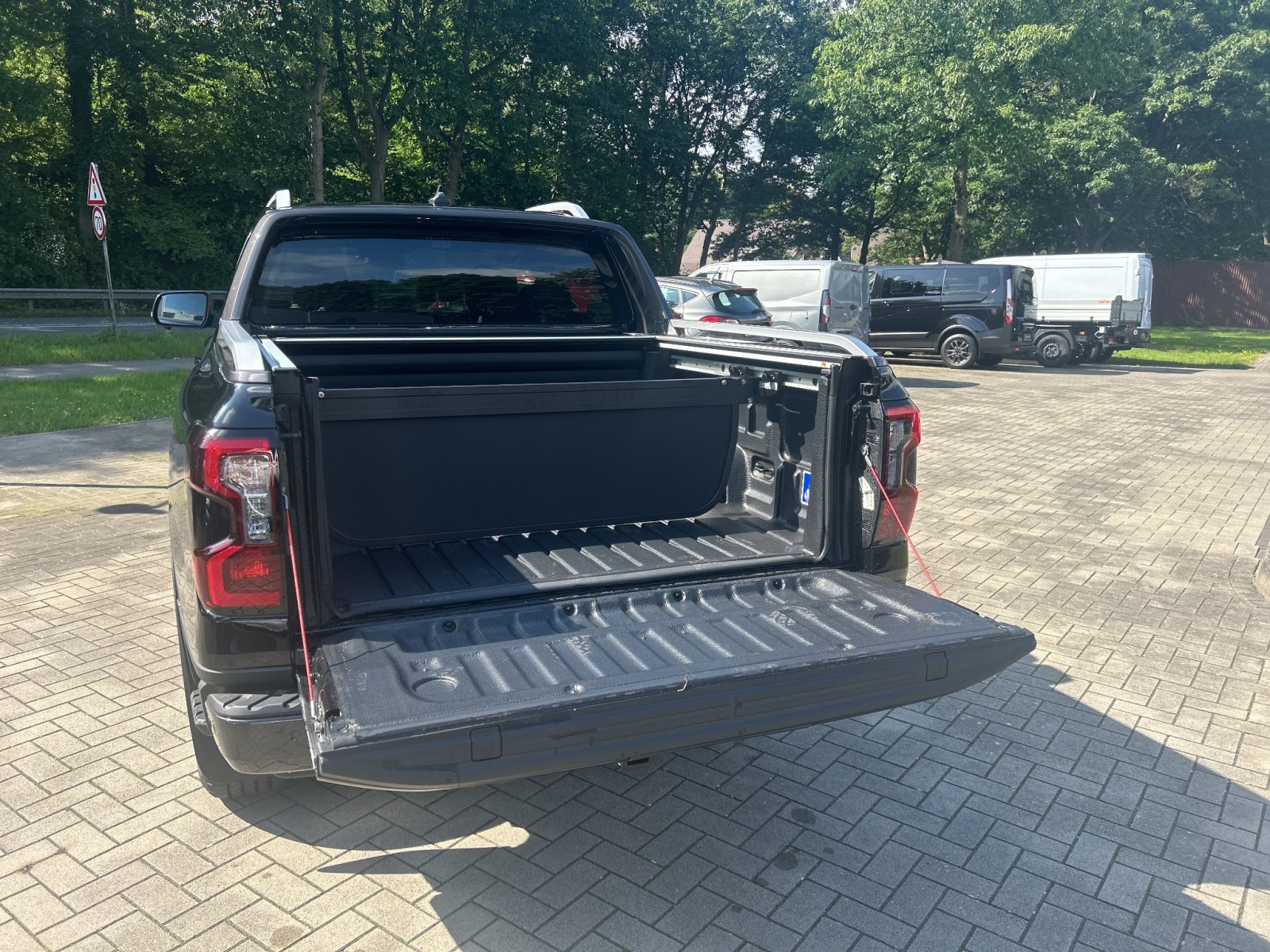 Ford Ranger Wildtrak e-4WD Doppelkabine+Anhdngerkupplung+R|ckfahrkamera+Heizbares Lenkrad — Miniatur 28
