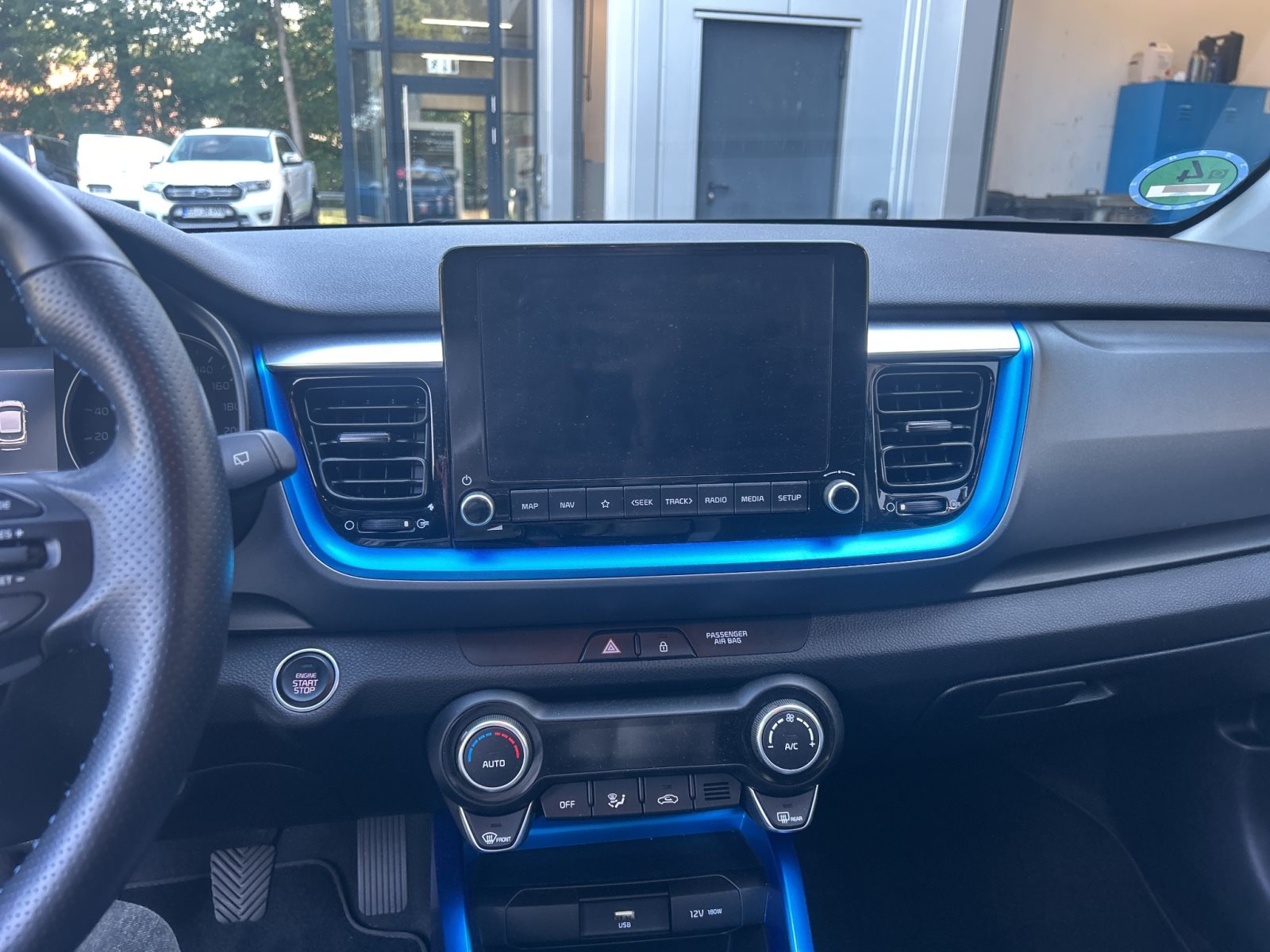 KIA Stonic Spirit+Lenkradheizung+Sitzheizung+R|ckfahrkamera — Miniatur 5