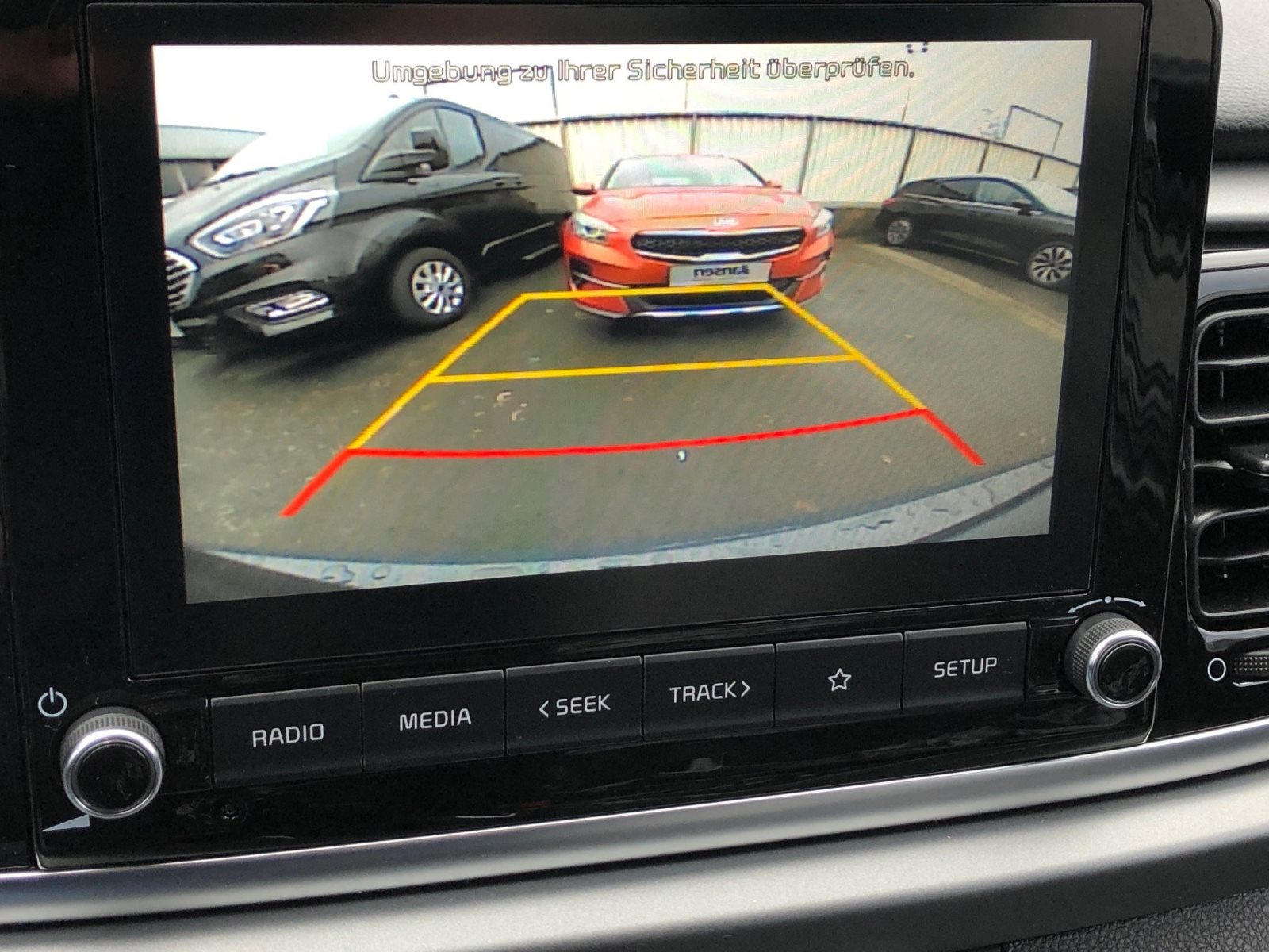 KIA Stonic 1.0i-Turbo Mild-Hybrid Dynamic Edition — Miniatur 7