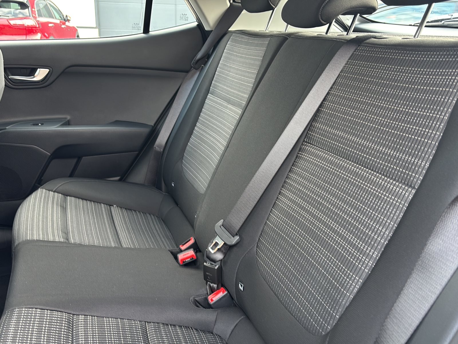 KIA Stonic 1.0T 100 DCT Vision — Miniatur 9