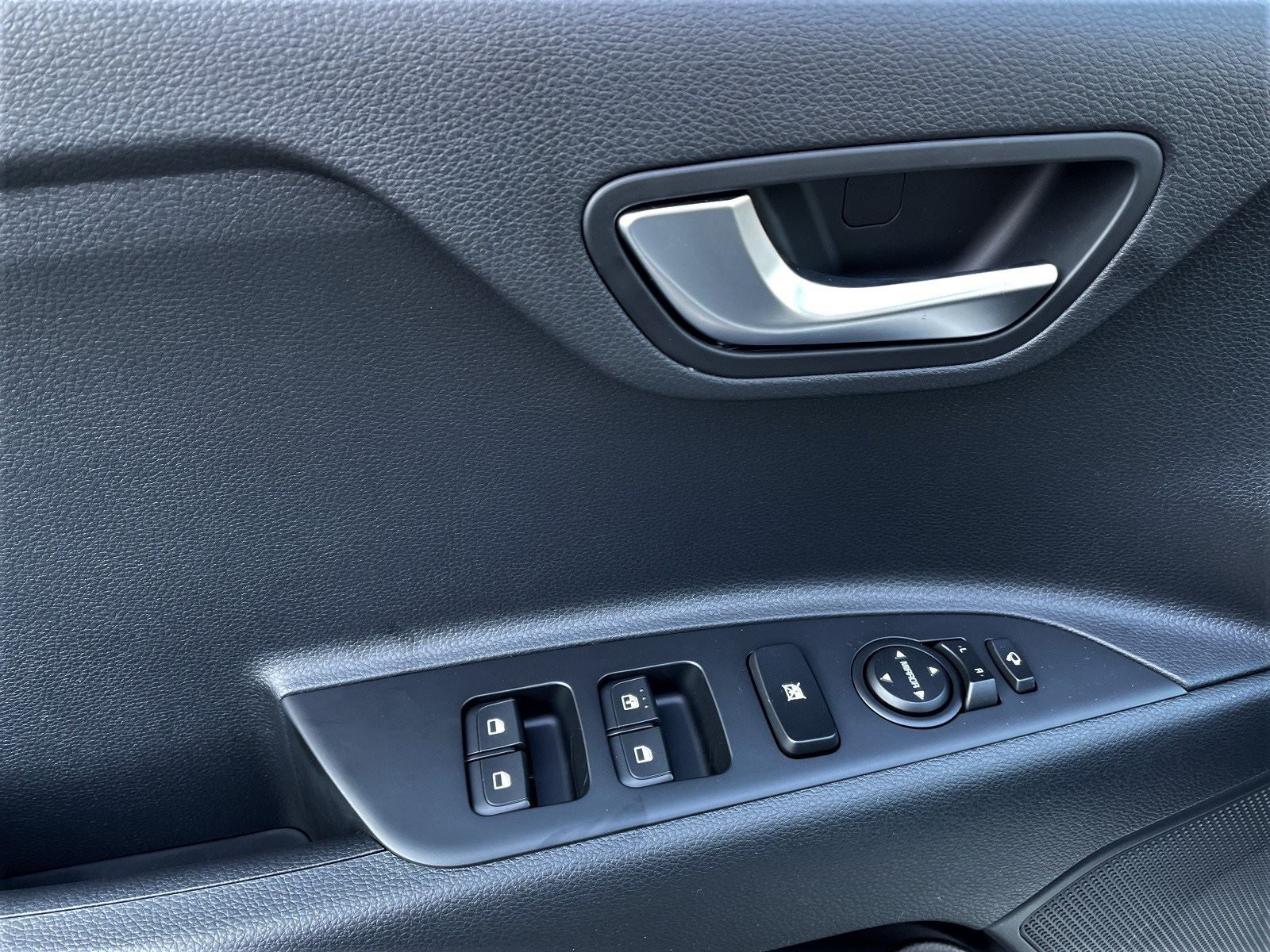 KIA Stonic 1.2 Vision *Navi* — Miniatur 3
