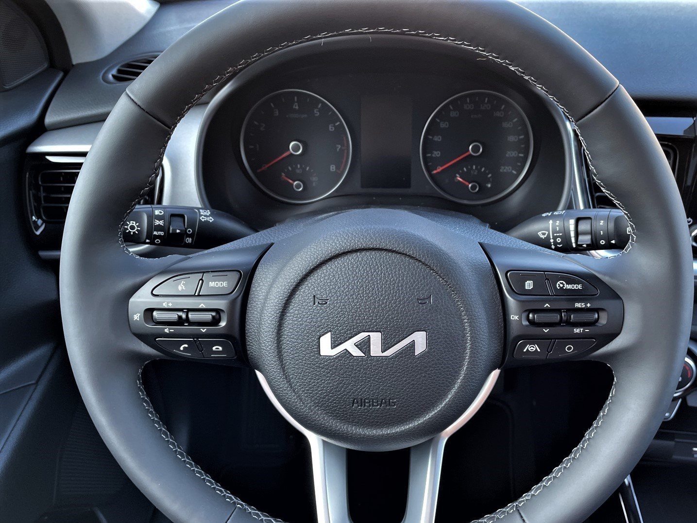 KIA Stonic 1.2 Vision *Navi* — Miniatur 11