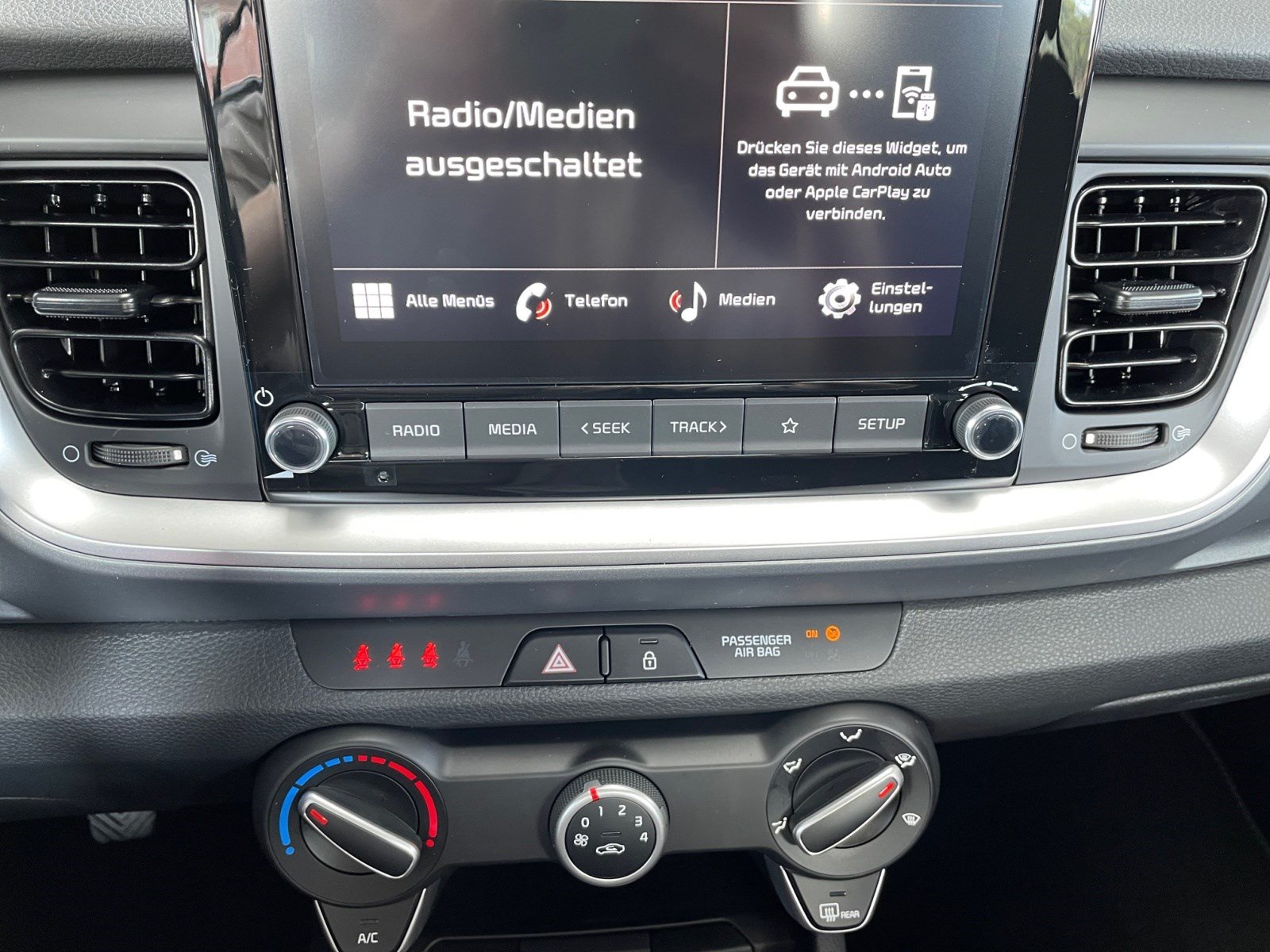 KIA Stonic 1.0i-Turbo Mild-Hybrid Safety Edition — Miniatur 2