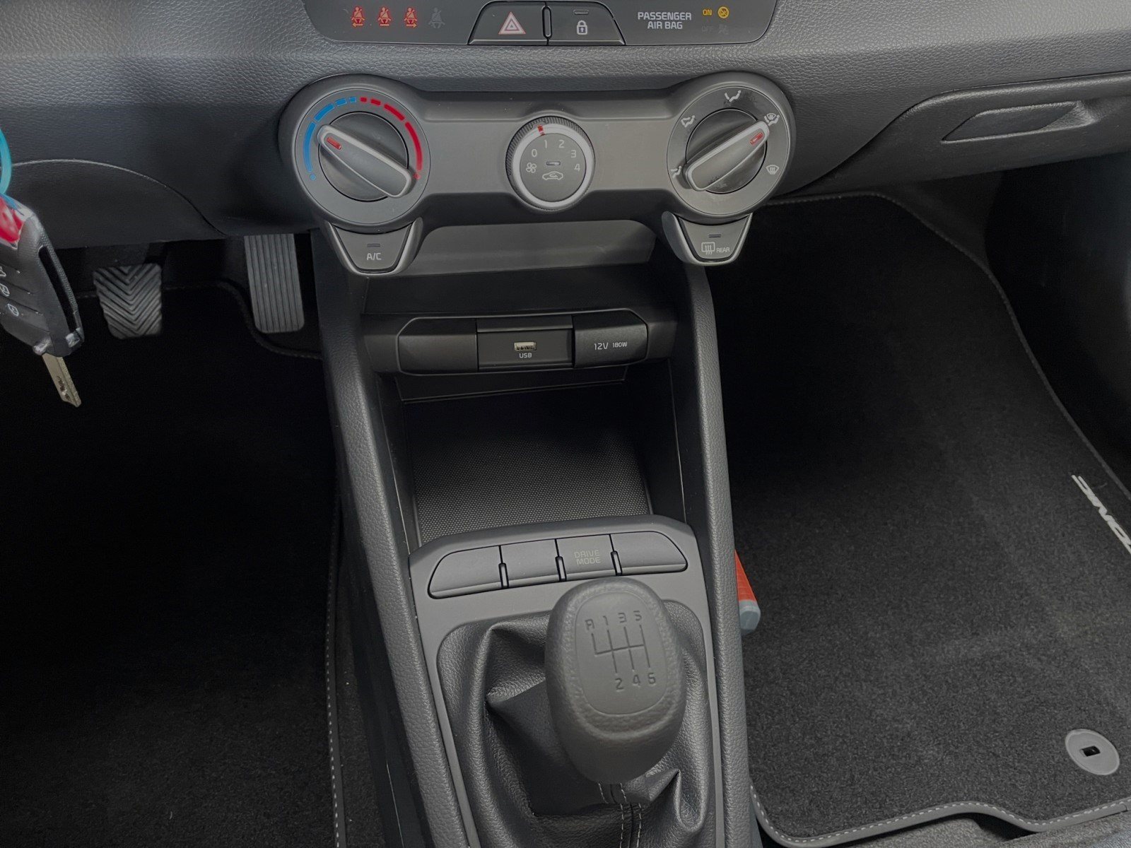 KIA Stonic 1.0i-Turbo Mild-Hybrid Safety Edition — Miniatur 6