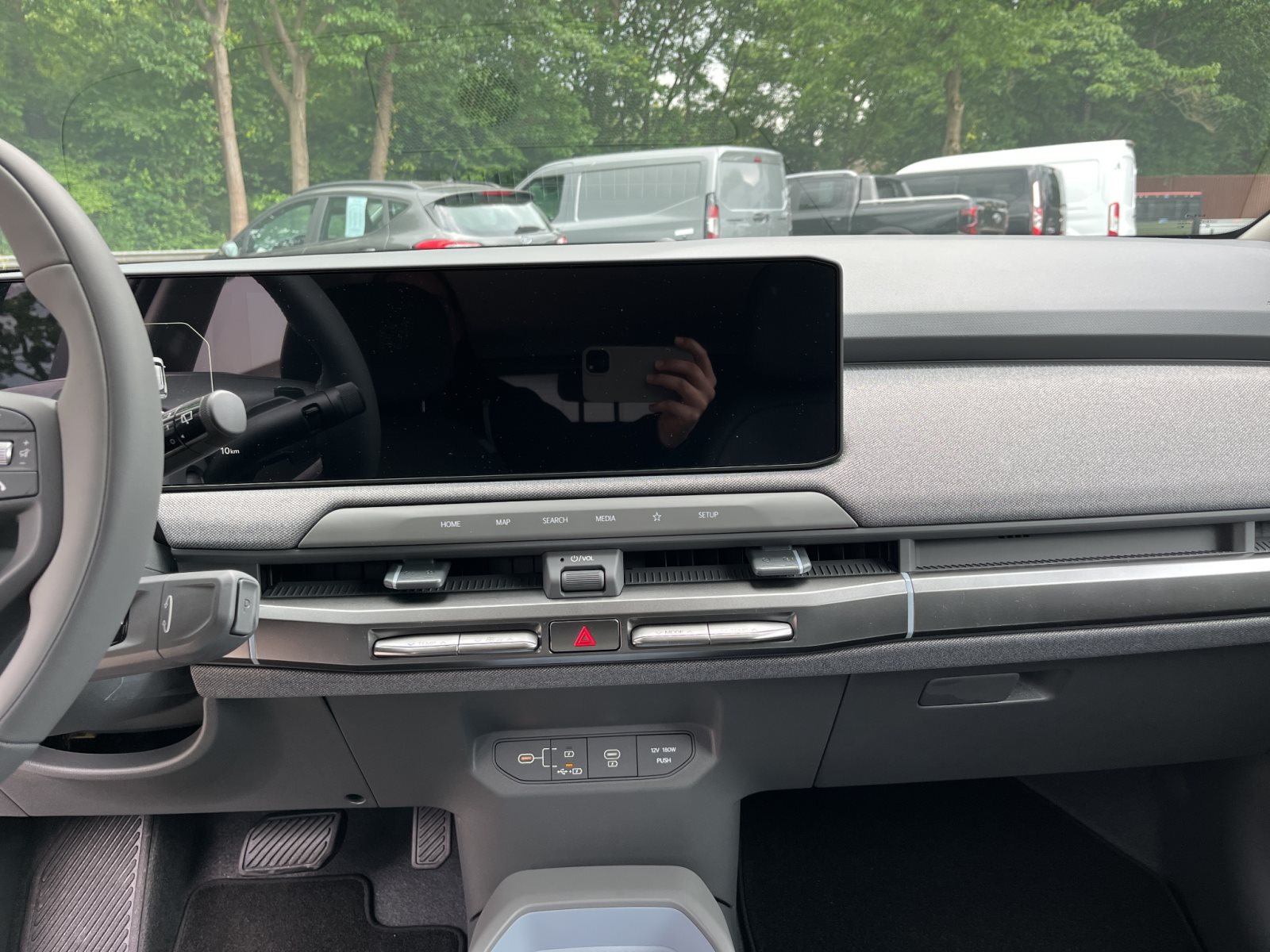 KIA EV3 Earth 81,4 kWh — Miniatur 5