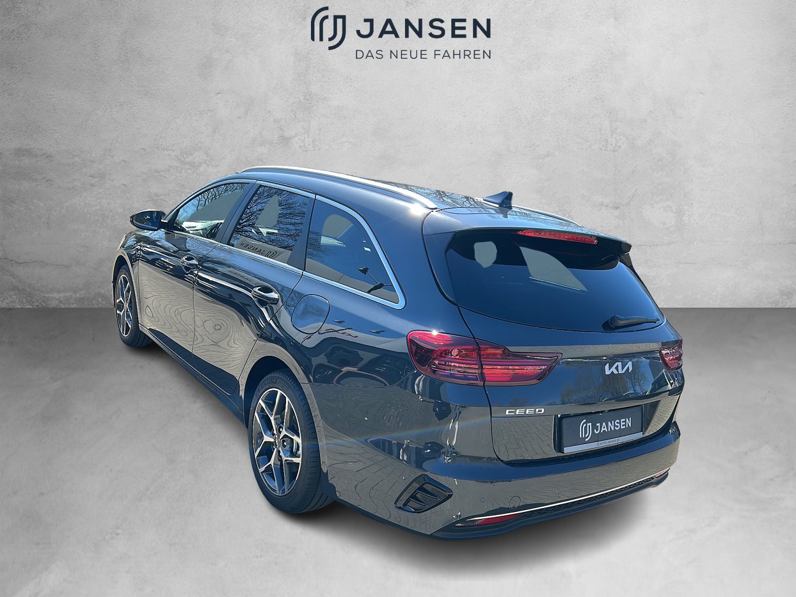 KIA Ceed Sportswagon Ultimate Edition 1.5T 48V DCT — Miniatur 11