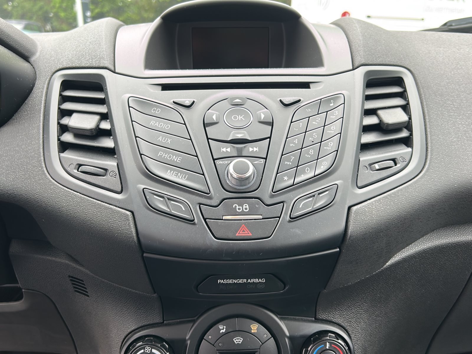 Ford Fiesta ST-Line+Sportsitze+Sportfahrwerk+Sitzheizung+Freisprecheinrichtung — Miniatur 5