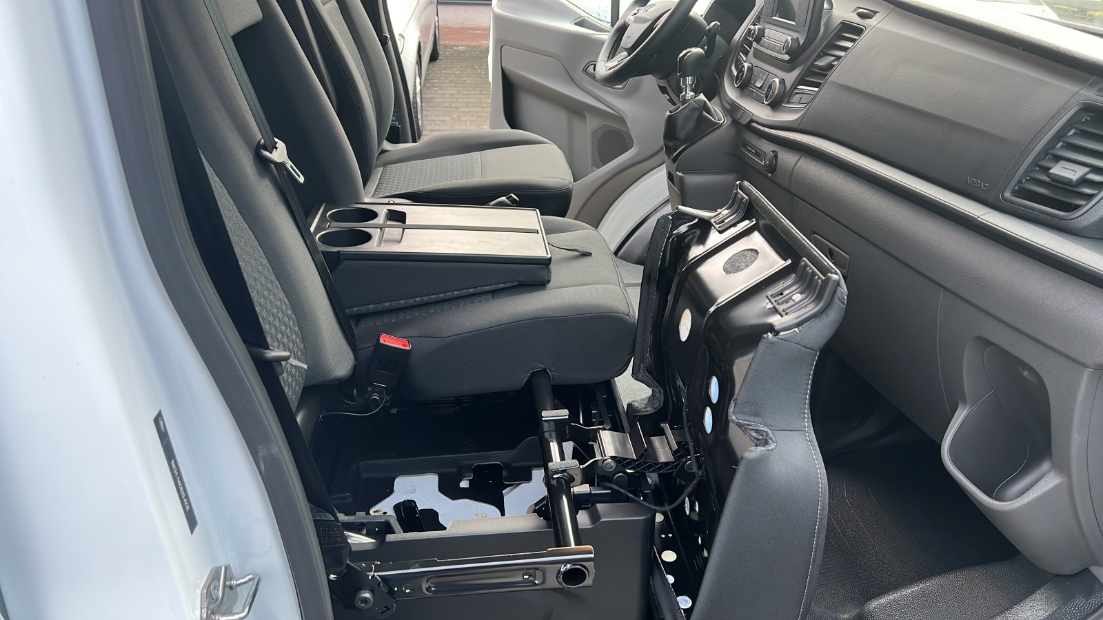 Ford Transit Einzelkabine Kasten Trend FT350 L3H2 Frontantrieb — Miniatur 3