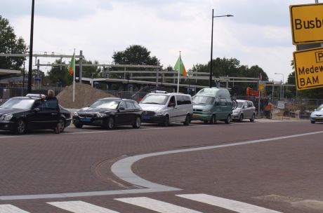 https://assen.vvd.nl/nieuws/31317/los-problemen-met-taxi-s-in-stationsgebied-op
