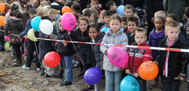 https://denbosch.vvd.nl/nieuws/31552/vragen-over-locatie-maaspoort-kids
