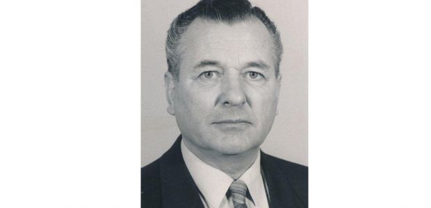 https://denhelder.vvd.nl/nieuws/39451/in-memoriam-vvd-gemeenteraadslid-c-j-komen-1926-2020