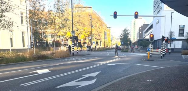 Vestdijk splitsing - verkeer rechtdoor blijft mogelijk