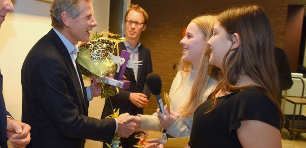 https://oosterhout.vvd.nl/nieuws/37772/jan-peters-winnaar-bij-verkiezing-oosterhoutse-politicus-van-het-jaar