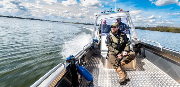 https://roermond.vvd.nl/nieuws/53956/doop-van-de-remunj-de-nieuwe-controle-en-handhavingsboot-op-de-maasplassen