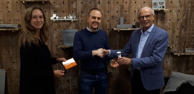 https://vlaardingen.vvd.nl/nieuws/37491/op-bezoek-bij-blozo-winnaar-van-de-mvo-trofee